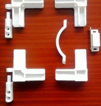 PENSAN Sineklerin Tanrısı’ndan Yeni “17×25 Kendinden Menteşeli Sineklik Köşe Takozu’’