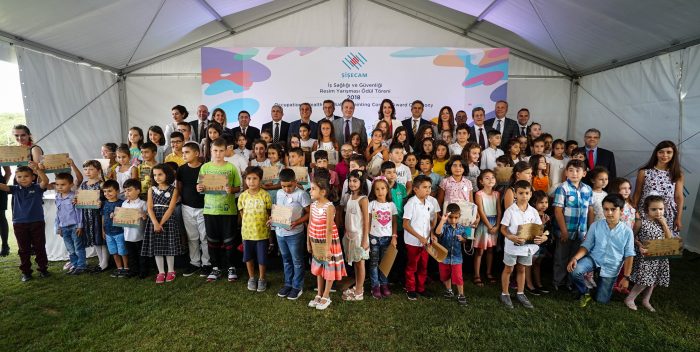 Şişecam Ailesi 13 ülkeden gelen çocuklarıyla buluştu